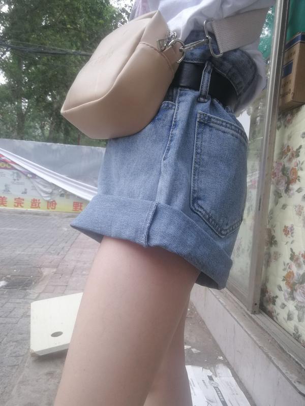吃完就睡 睡起来接着吃 然鹅…… 腰围60了解一下 给你们看照片
