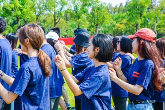 公司团建玩什么?1日团建活动方案供你参考!