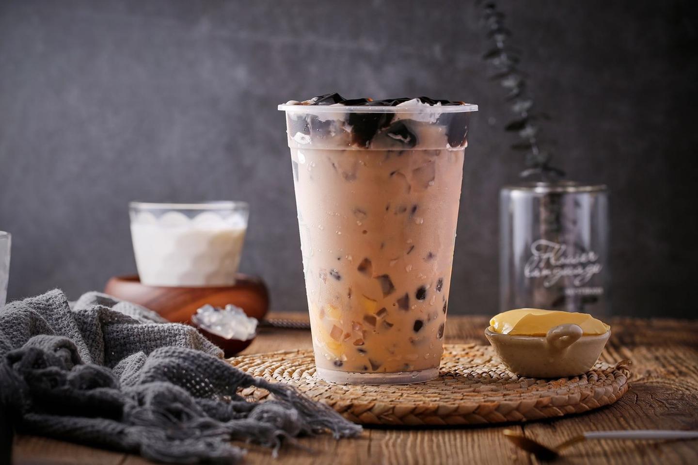 没喝完的奶茶属于什么垃圾?