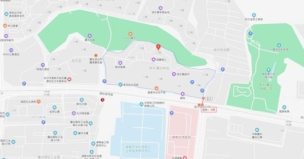 距地铁6号线麓谷体育公园站步行大约50米,预计步行两三分钟.