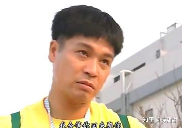 直到看了这部《与敌同行,他饰演的唐立言