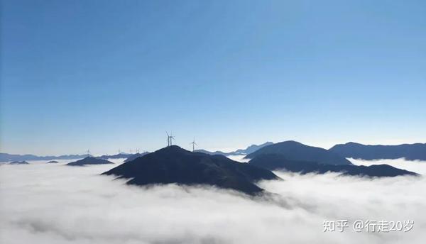 素有"广东玉龙雪山"之称的金子山 地处粤北地区,最高海拔达1417米