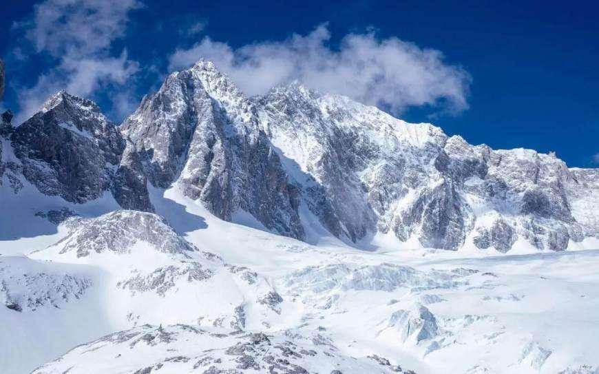 玉龙雪山一个景点玩一天时不时耗时太长?等等一些问题,晓曼都会