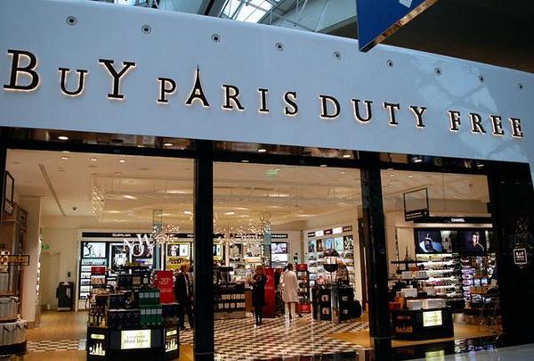 1.法国巴黎戴高乐机场buy paris duty free免税店:奢侈品,红酒