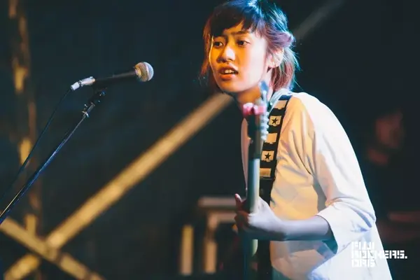 乐队于2015年发布了出道ep,2016年登上fuji rock festival rookie a