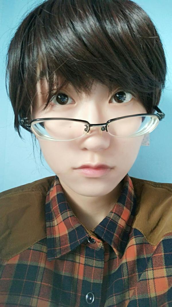 哈哈哈哈哈哈哈 找出珍藏的宅男照片 并不斩女o_o 但是是我位数不多的
