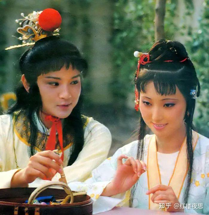 红楼梦曹雪芹给贾宝玉设定的离恨天上神瑛侍者身份有何寓意
