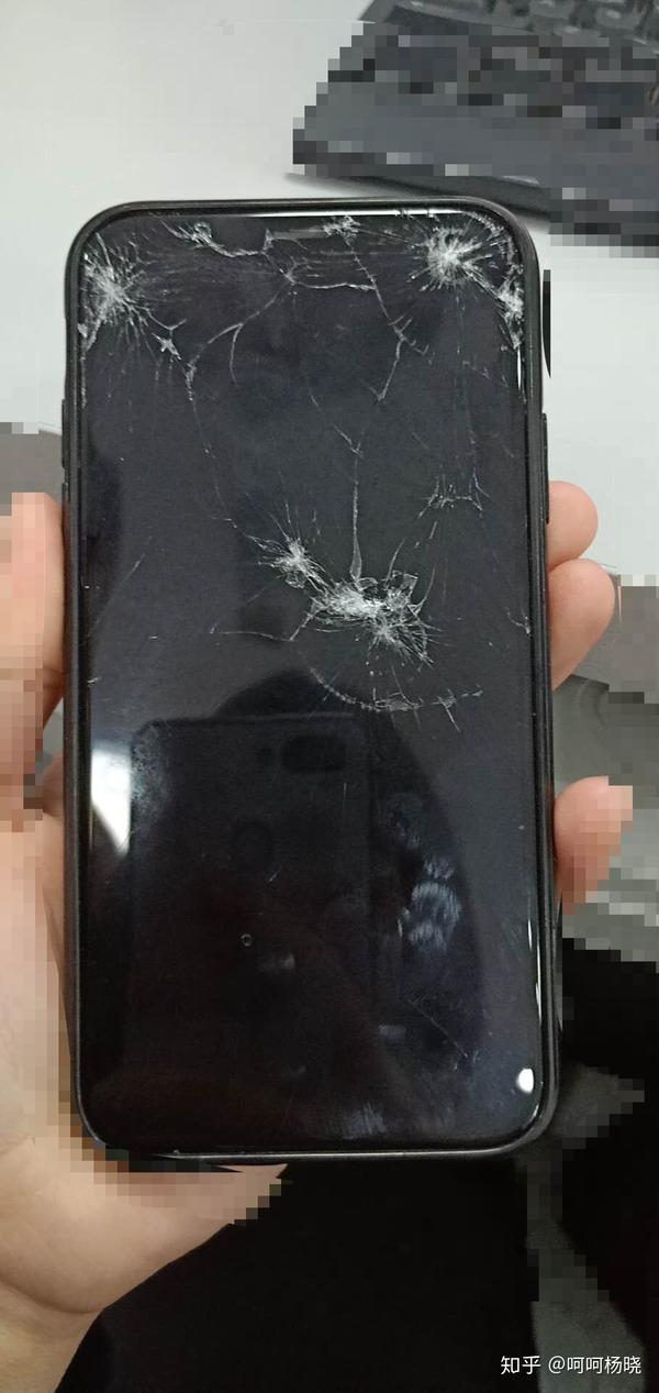 iphonex外屏碎了有必要去专卖店修吗