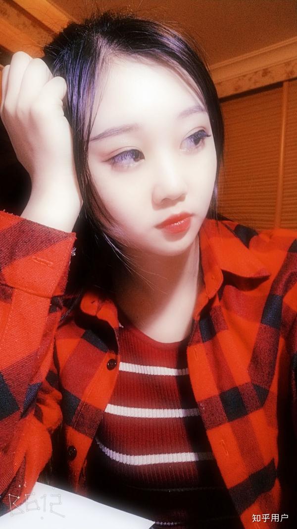 为什么抖音 app 里帅哥美女那么多?