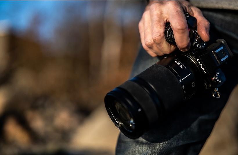 松下发布全画幅微单镜头70-300mm f4.5-5.