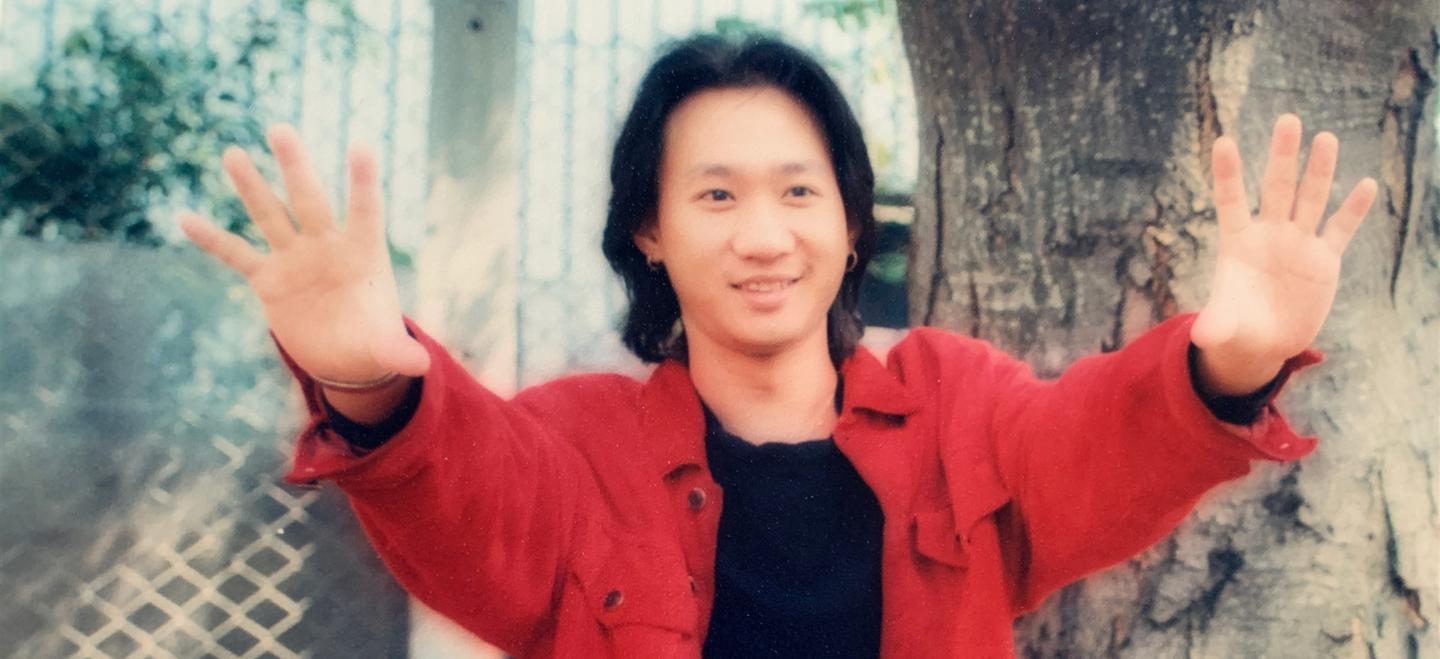 对beyond那些过度狂热的女歌迷,就连黄家驹也束手无策