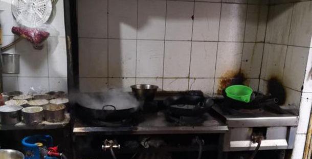玉环市综合执法局实施3制度强化餐饮业油烟污染整治!