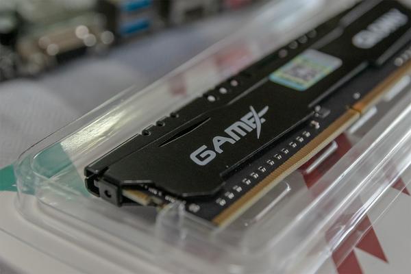 光威 8gb 2666 ddr4内存条