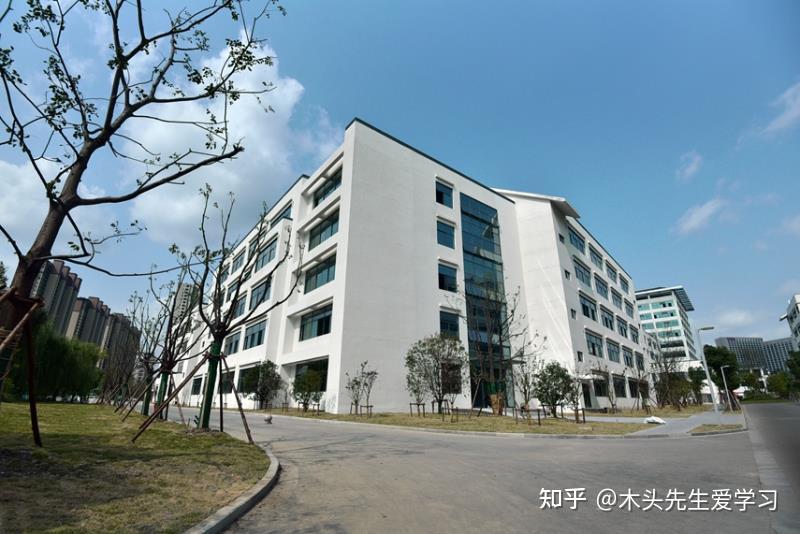 院校介绍硅湖职业技术学院