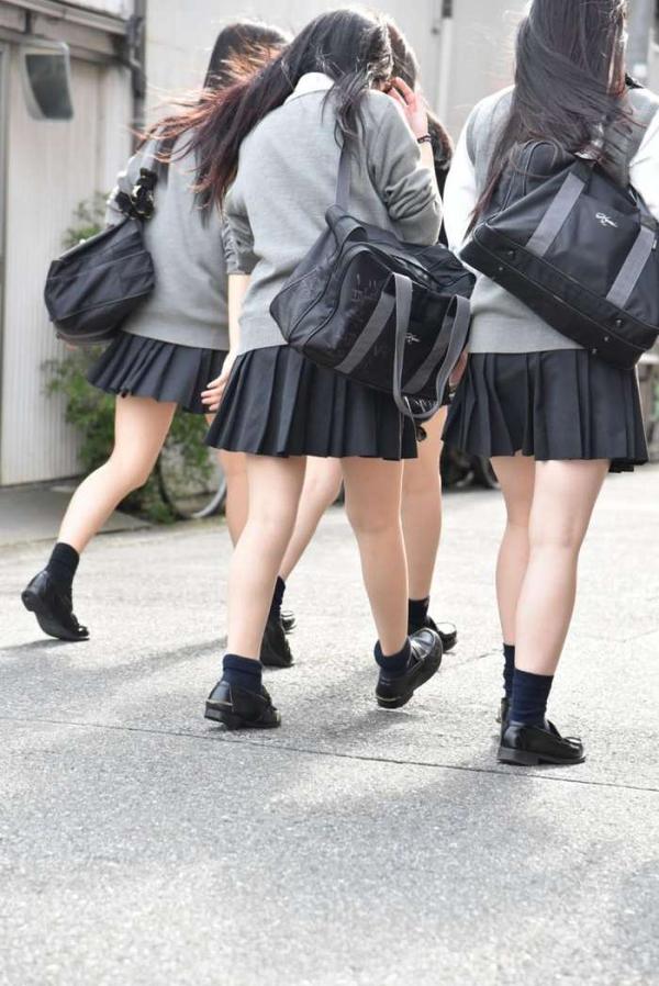 yoyo说 | 日本女高中生用袜子掀起的一波时尚