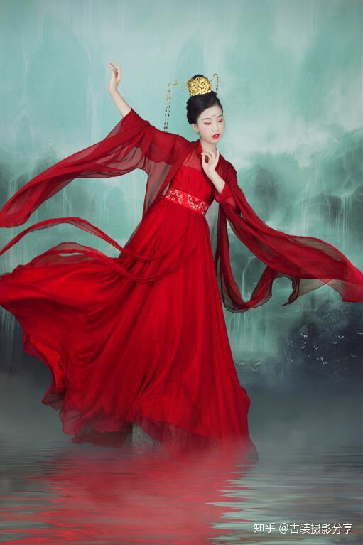 盘子女人坊古装摄影:盘子家拍的红衣仙子古装照
