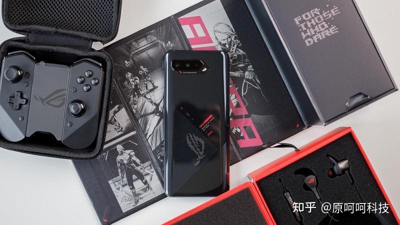 5.最适合游戏手机:华硕 rog phone 5