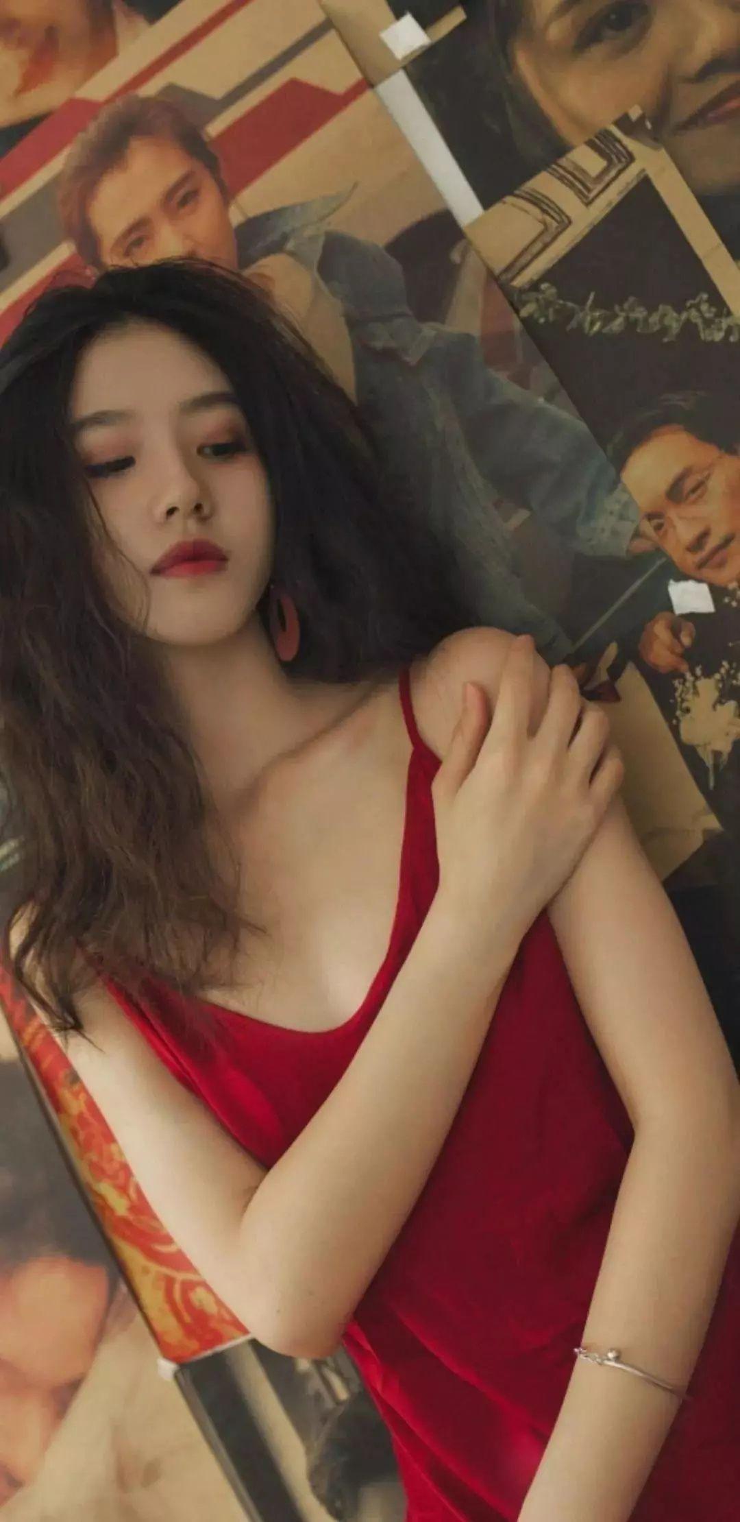 女生会怎么看待用这种壁纸的我会觉得恶心吗