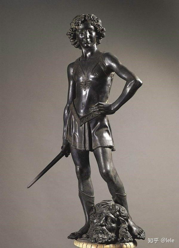 《大卫》是韦罗基奥最迷人的雕塑之一, 作品为一座四英尺高的青铜