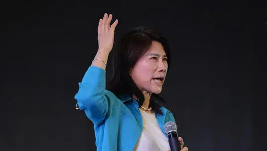 老板董明珠无限极怒斥团餐:在这里不许暴利!