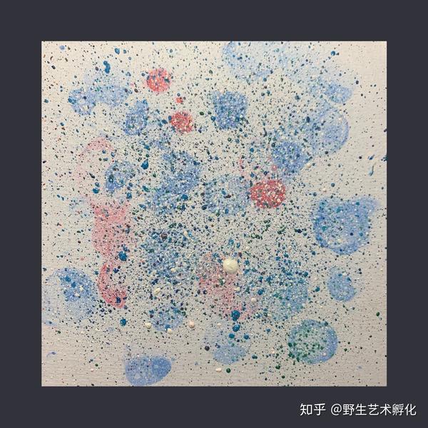 想用泡泡的效果做色彩对比,可惜泡泡不够大,我们就用牙刷做了点缀