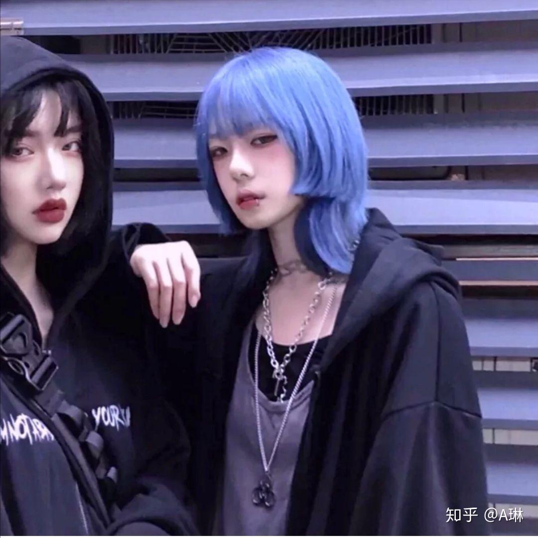 有没有比较甜的les情头就是百合头像