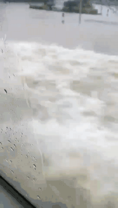 北京暴雨搞笑合集那些年错过的大雨现在全部还给你