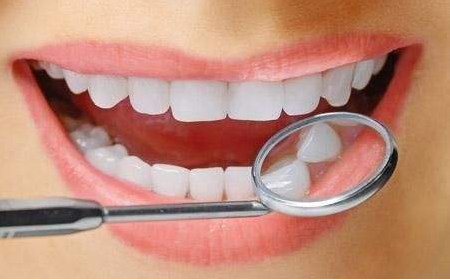 牙医欧巴揭露:韩国人牙齿又白又整齐的秘密