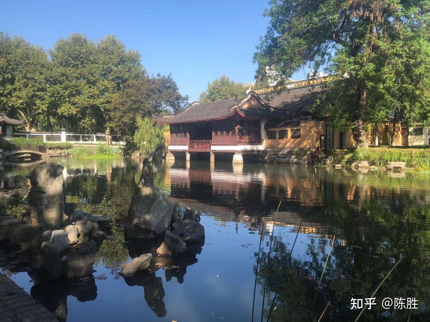 景点八老一中和范蠡湖金明寺西施妆台