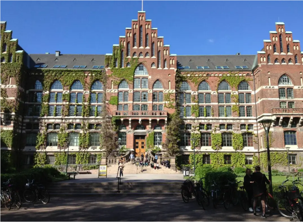 10.瑞典斯德哥尔摩大学(世界准100强大学)