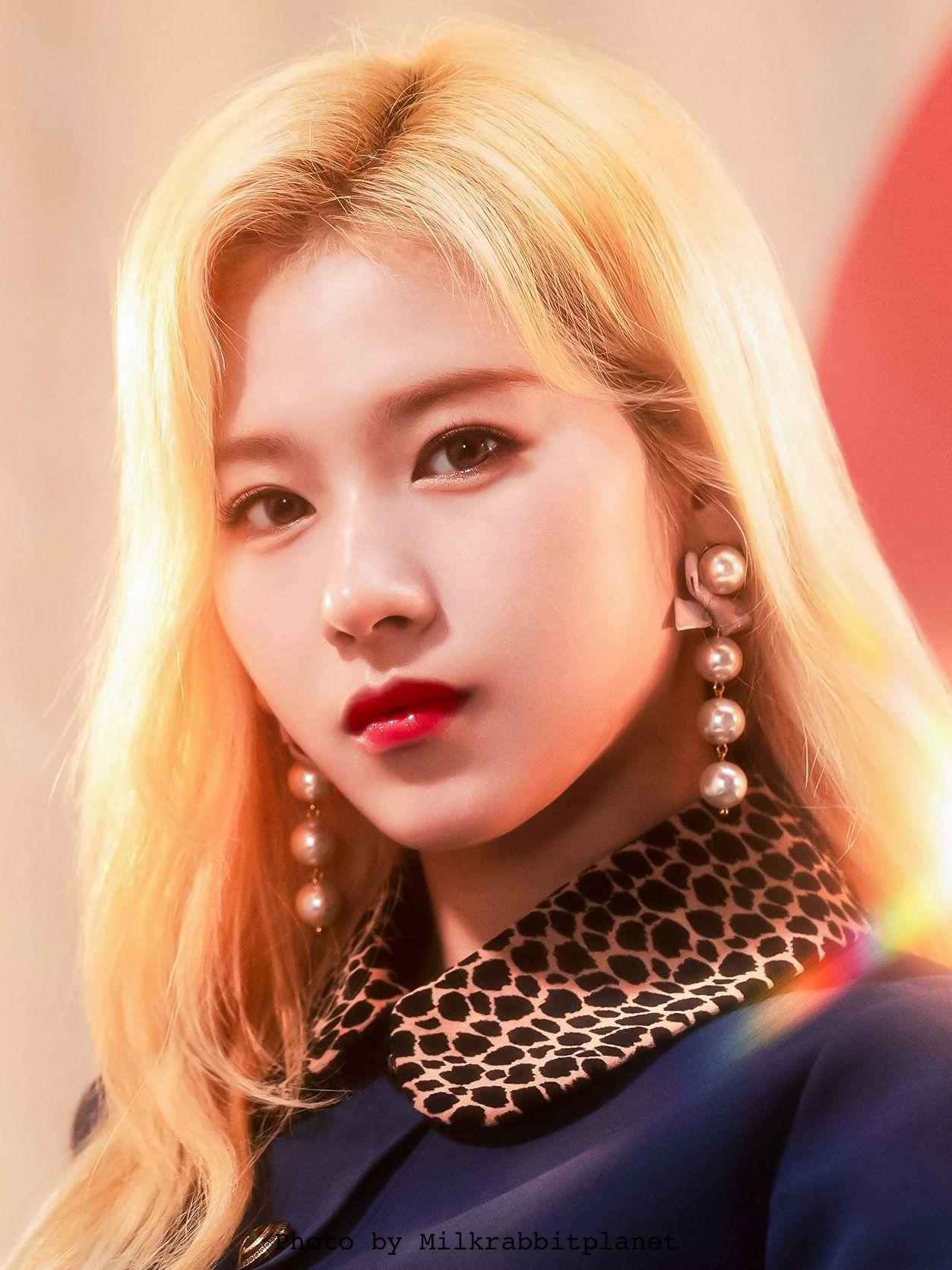 如何分辨twice的sanamomomina