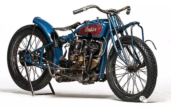 这辆车拍卖价格达到了225,000美元 1942 crocker v-twin big tank