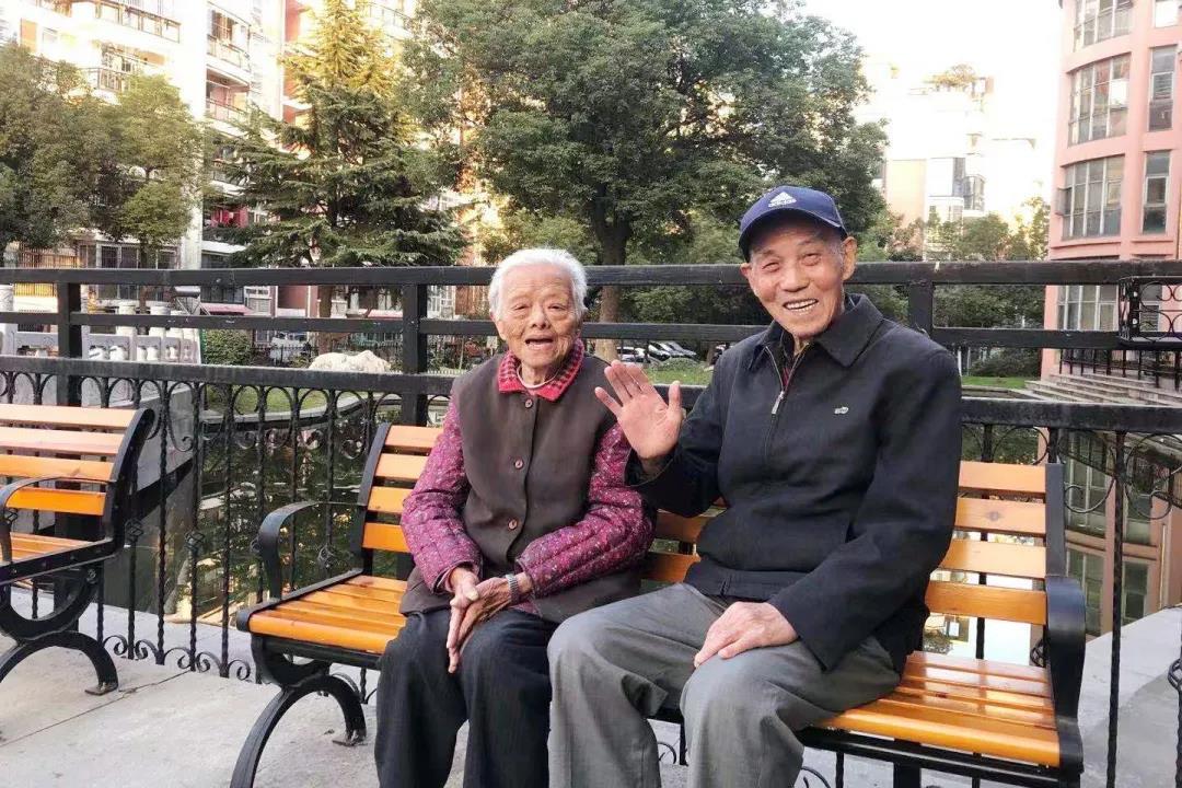 我的父母住在养老院,真实情况令人瞠目结舌!