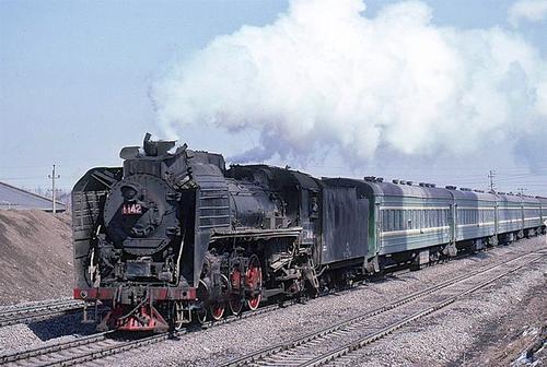 你可知上世纪八十年代前乘坐蒸汽机车是怎样一种感受?