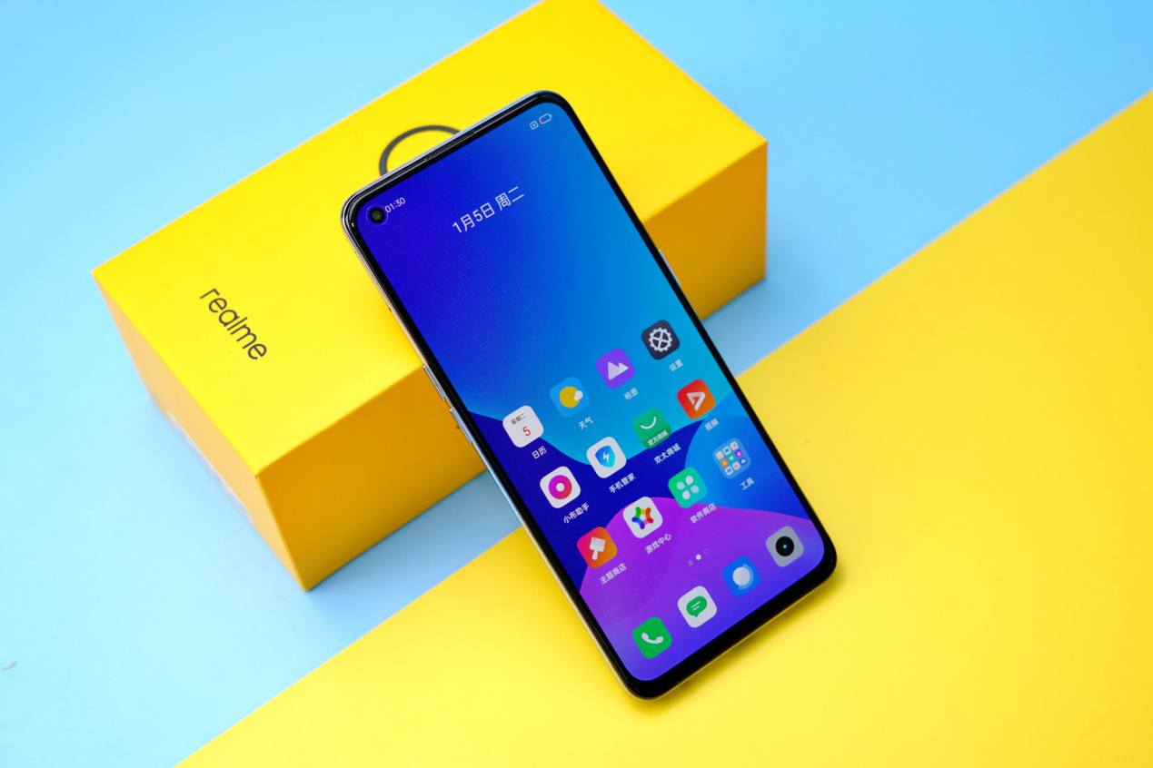 realme壁纸,OPPO壁纸 realme真我q3 pro狂欢版评测:快充提速真香