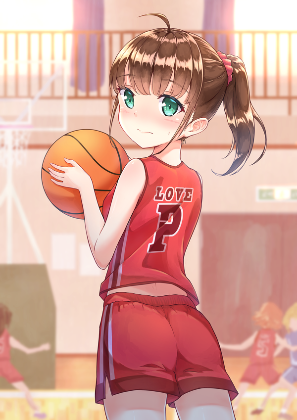 动漫图片动漫篮球宝贝女神拿球的正确姿势