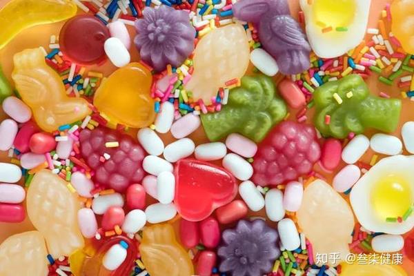 改掉这个习惯最好的办法就是避免食用白糖,糖果,甜点,果干,纯果汁等