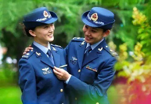 暴露年龄系列中国空军军服历次变迁你见过其中几种
