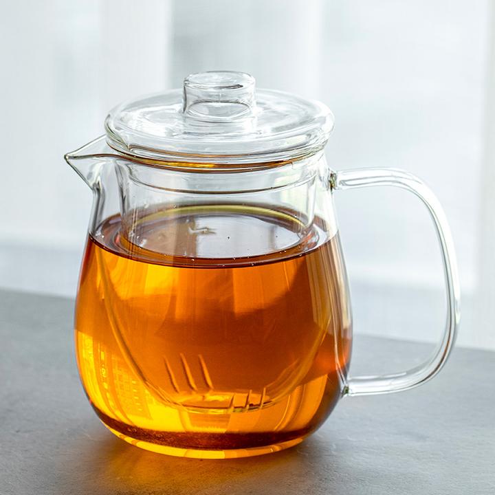 我现在常用的两款茶具 玻璃茶壶 独立茶仓的玻璃杯 原因:便宜,简单易