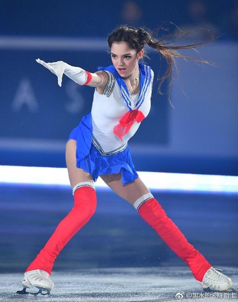 medvedeva 美少女战士 俄罗斯花样滑冰选手叶夫根尼娅·梅德韦杰娃