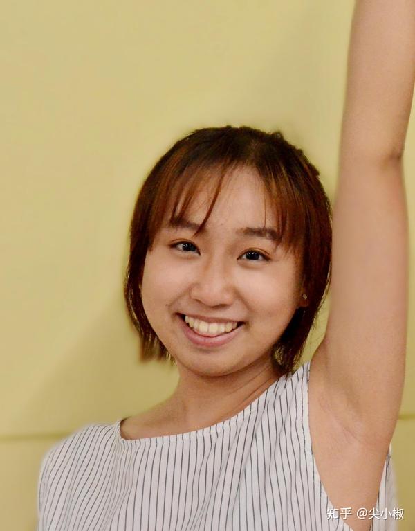 她腋毛学开始拔从小,女生现在…|夏天与女孩与结果背影卫衣图片