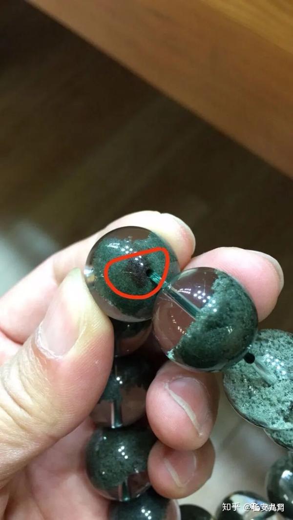 而绿幽灵有一点需要另加注意,这一点就是 红皮.