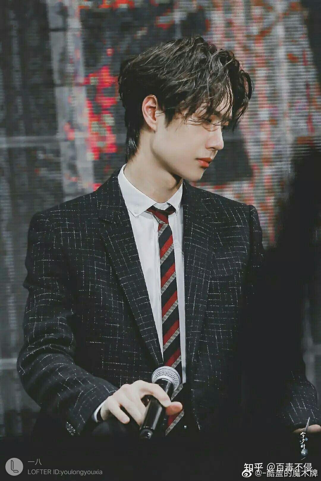 姐妹们有王一博的绝美手机锁屏么求