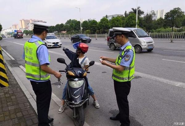注意了,惠州大亚湾交警对摩托车进行新一轮整治