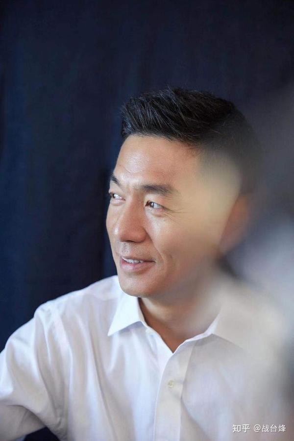 故事里的中国再现红高粱邢佳栋版余占鳌桀骜洒脱