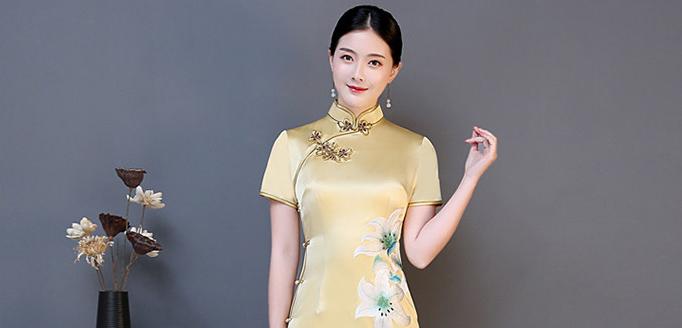 重磅真丝旗袍裙,端庄又时尚,穿出饱满好身材