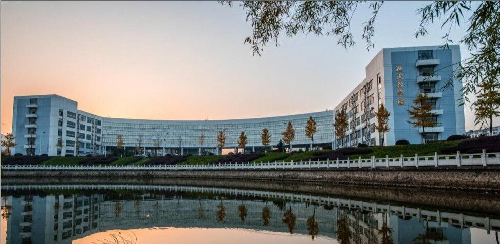 华中科技大学电信学院研究生数据分析