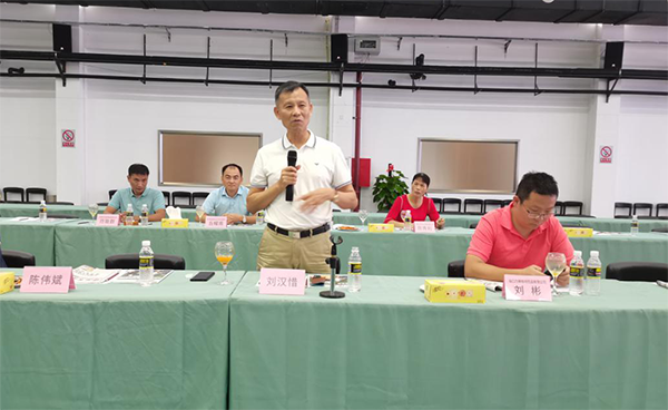 海南省食品安全协会组织会员单位赴南国健康产业园参观考察