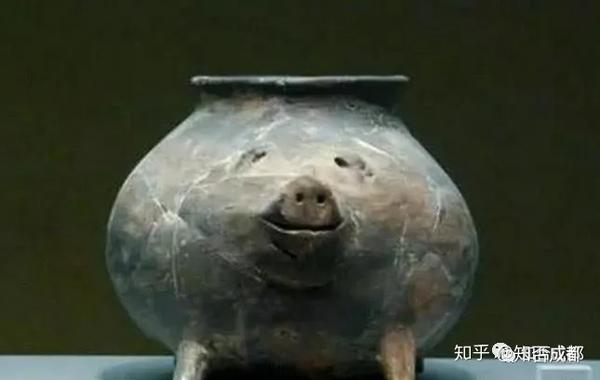石锤穿越三星堆出土了一只愤怒的小鸟