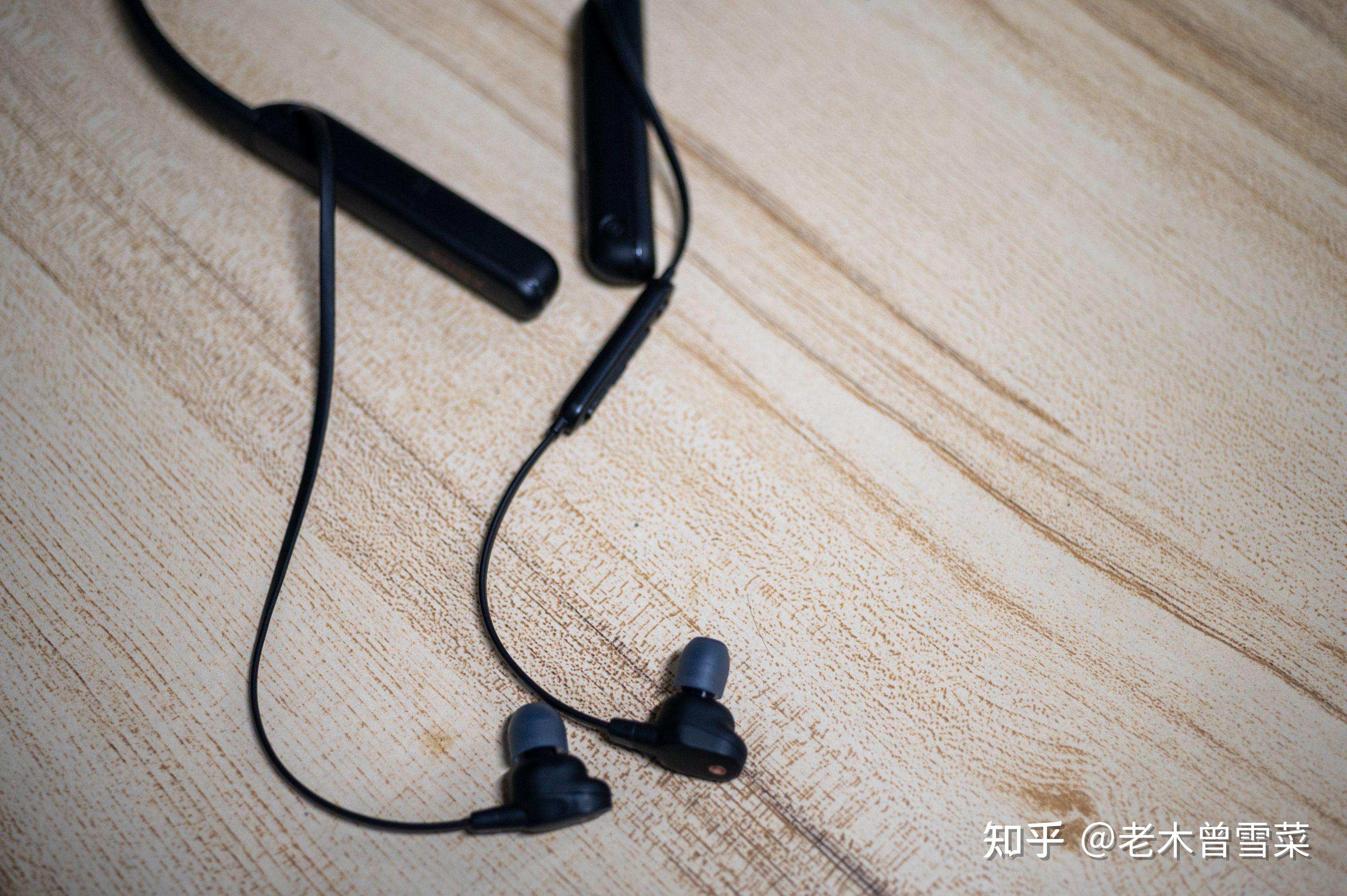 索尼wi-1000xm2挂耳无线耳机